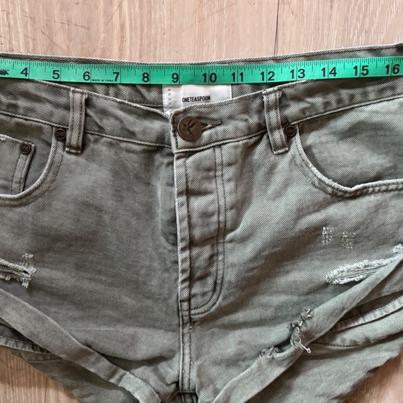 ONE TEASPOON Bandits Low Waist Denim Shorts Super Khaki Green Size 30 - Picture 6 of 7